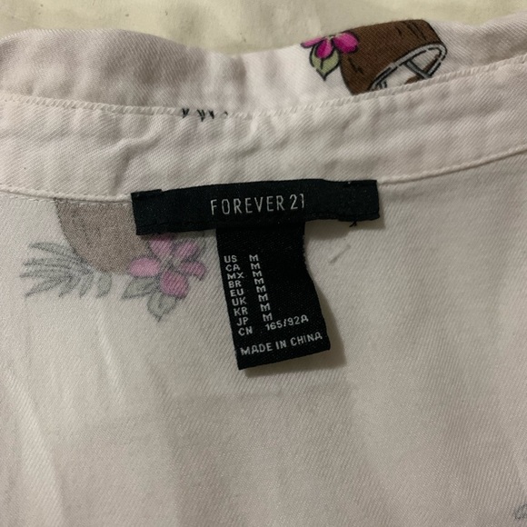 Button-Up Crop Top - Picture 3 of 3